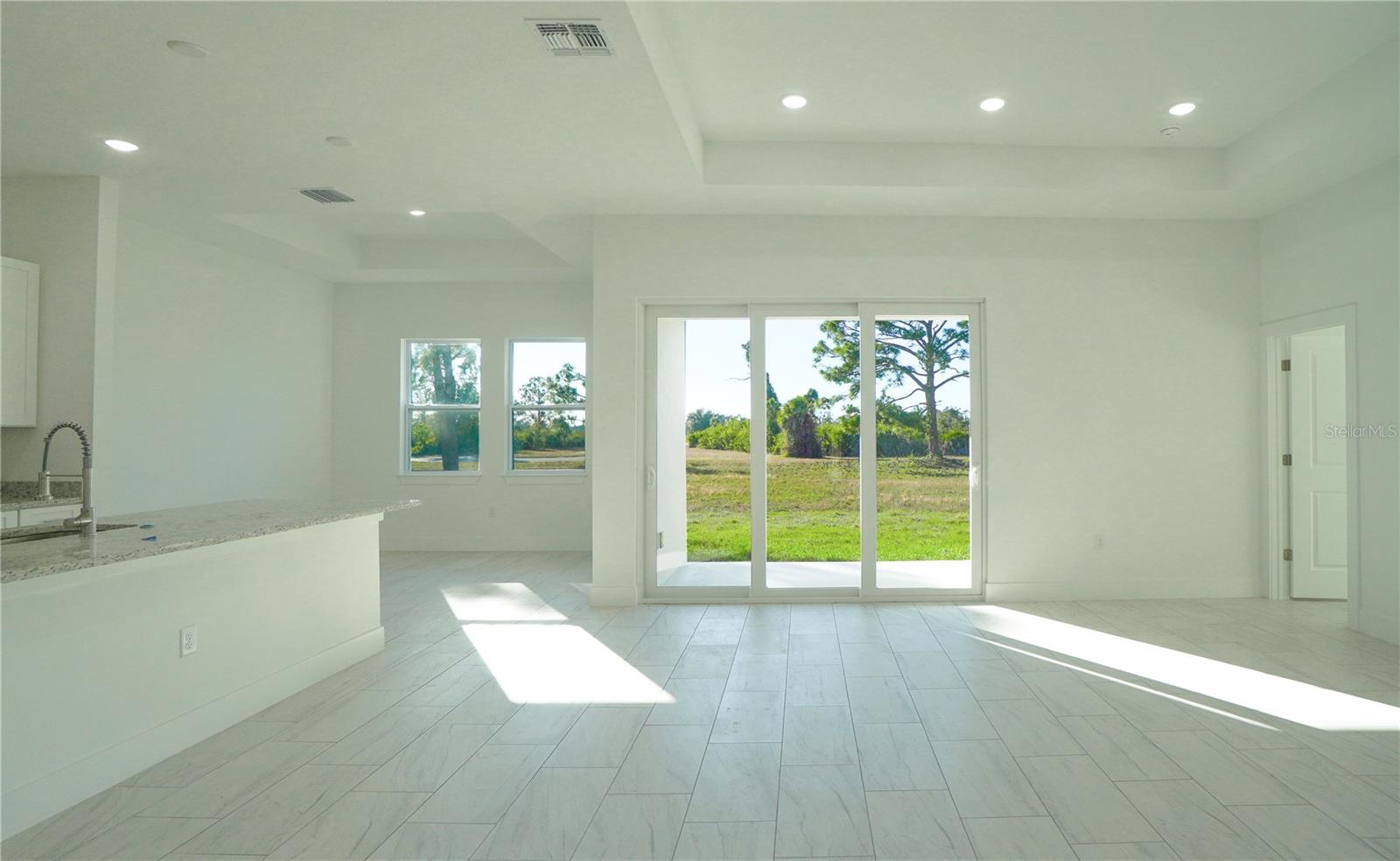 ROTONDA SANDS - Residential