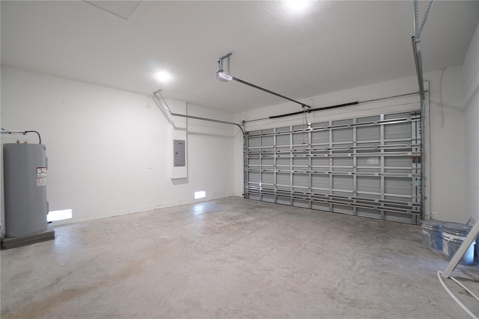 ROTONDA SANDS - Residential