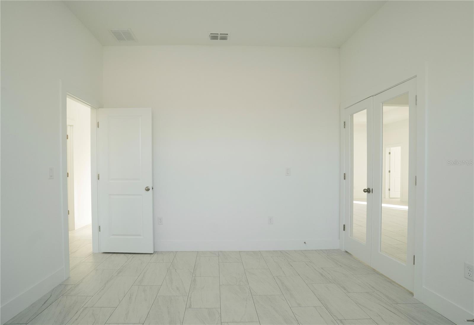 ROTONDA SANDS - Residential