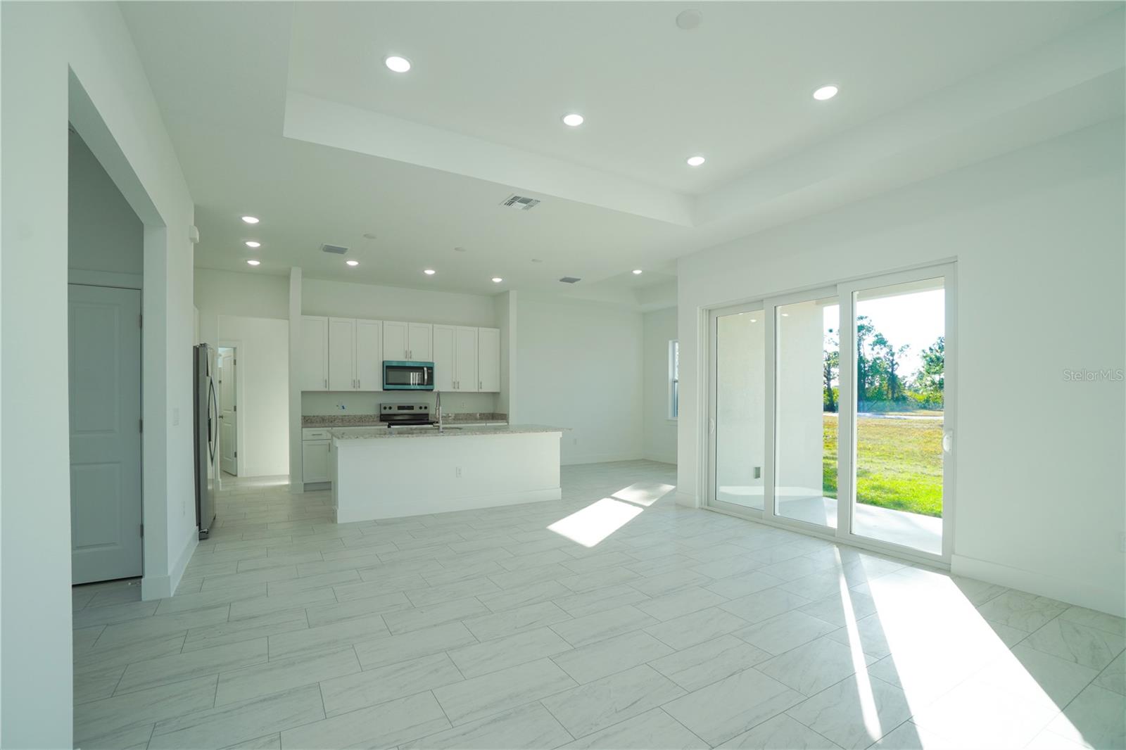 ROTONDA SANDS - Residential