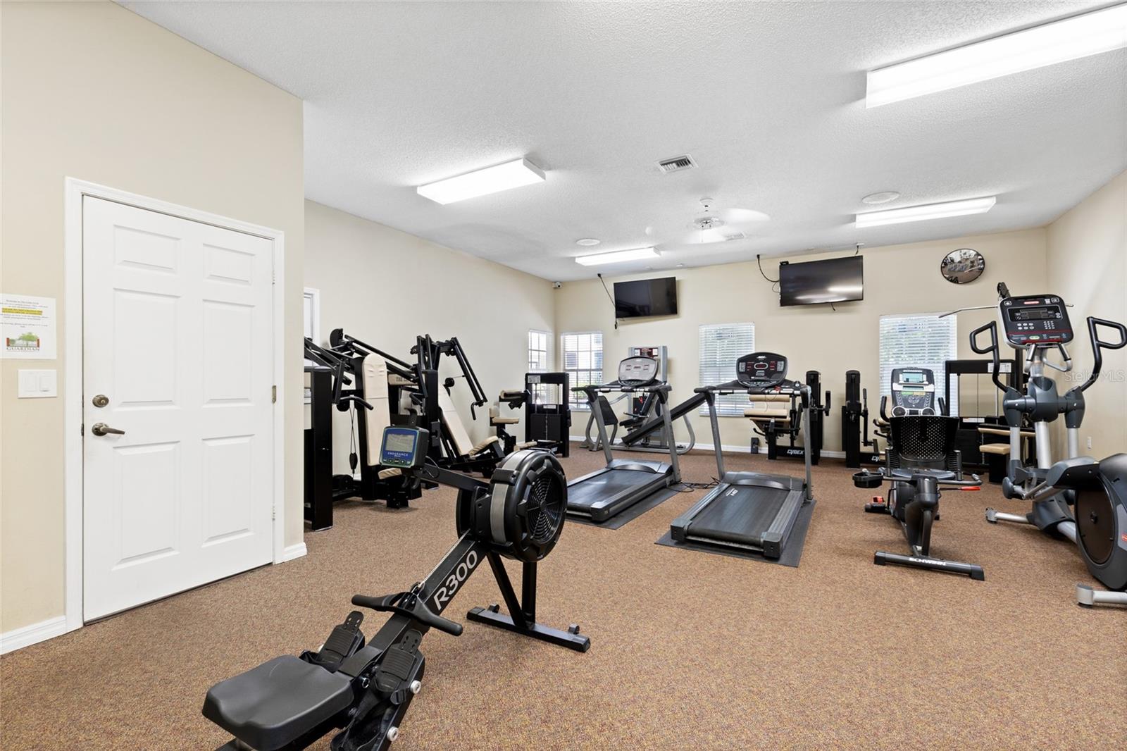 THE LINKS - Residential