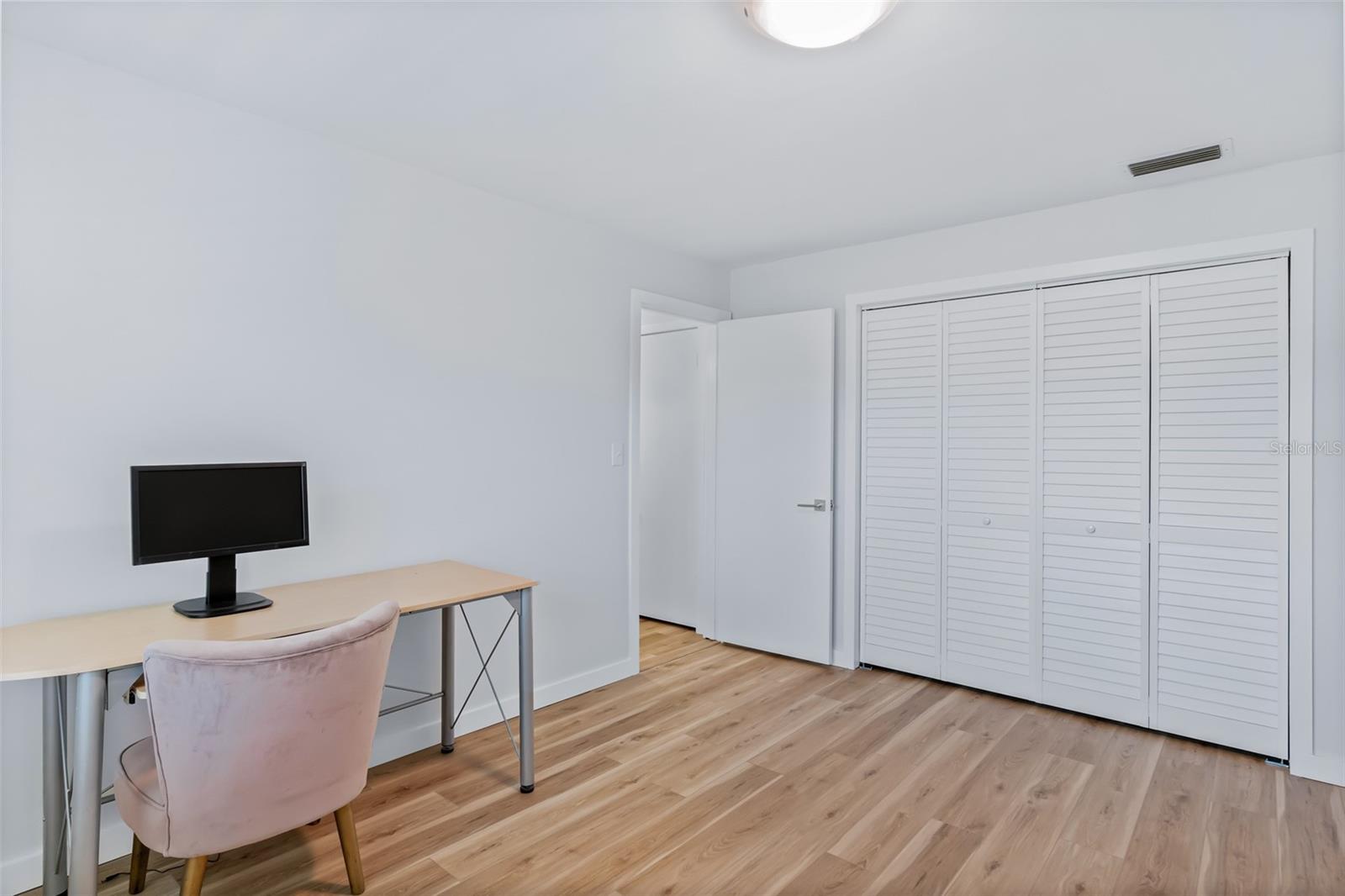 BELLEAIR FOREST - Residential