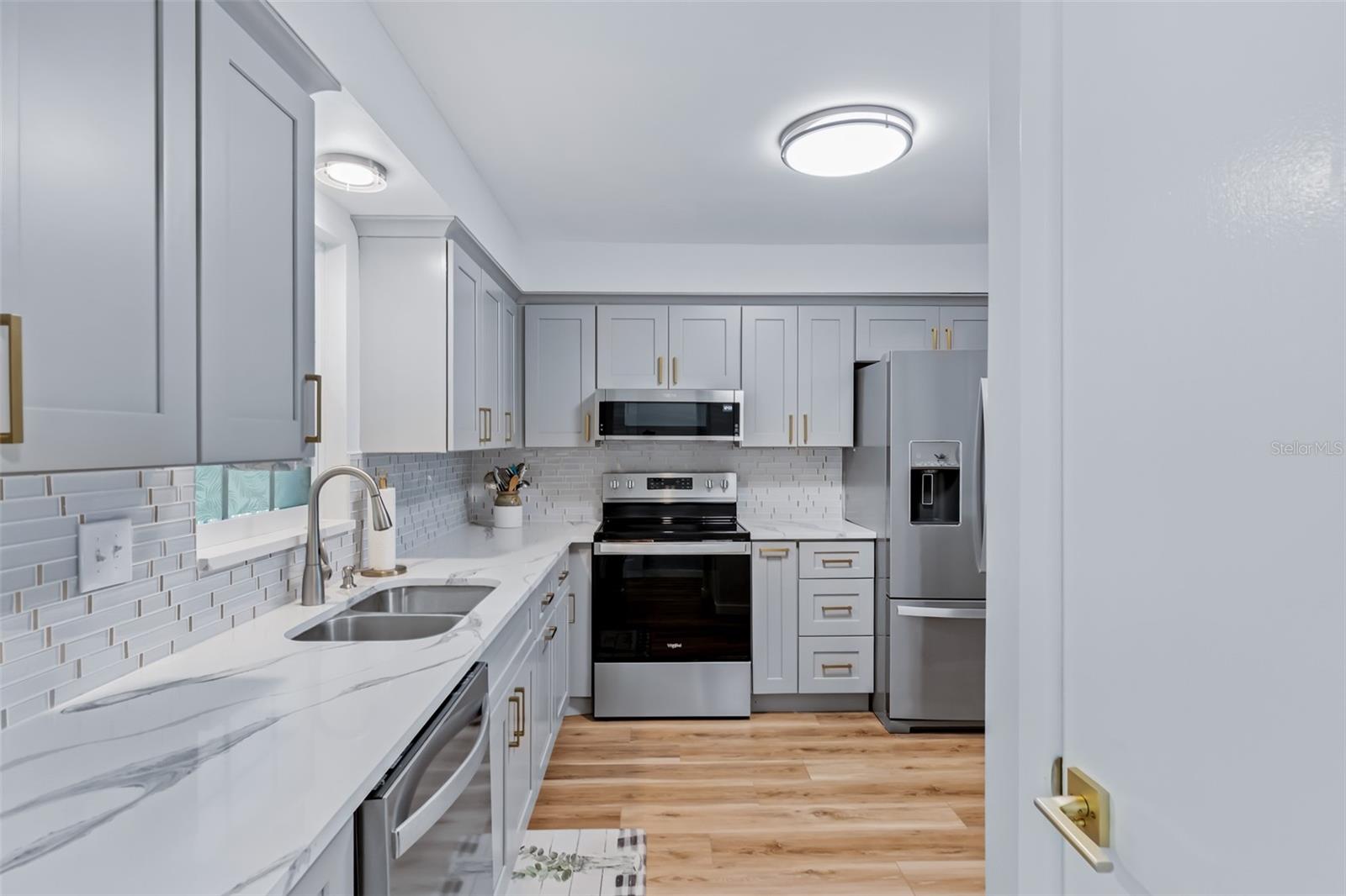 BELLEAIR FOREST - Residential