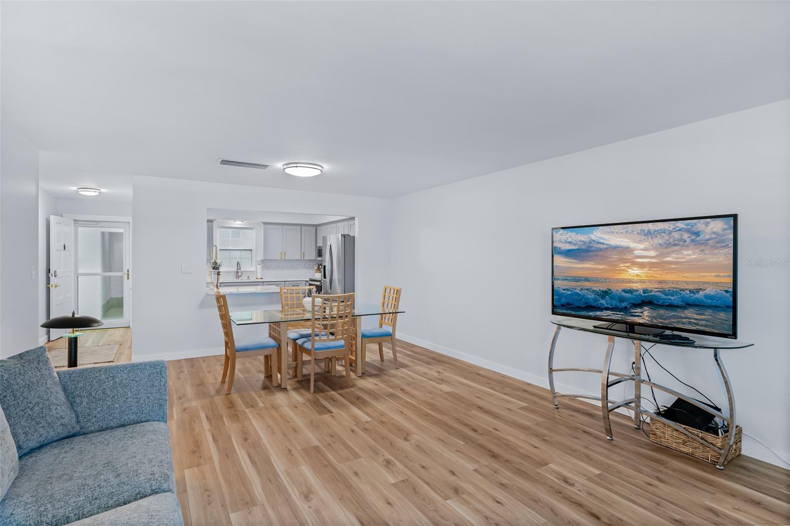 BELLEAIR FOREST - Residential