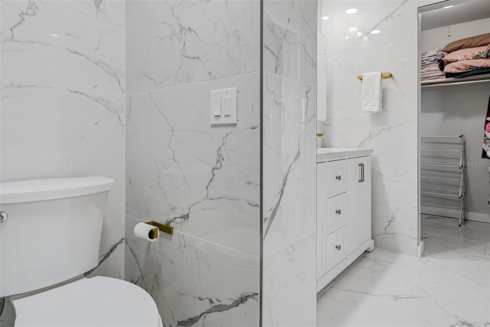 BELLEAIR FOREST - Residential