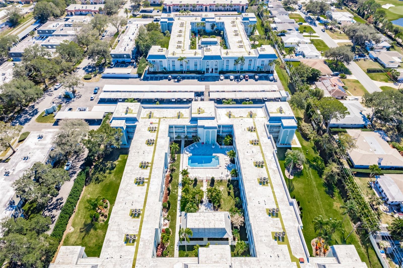 BELLEAIR FOREST - Residential