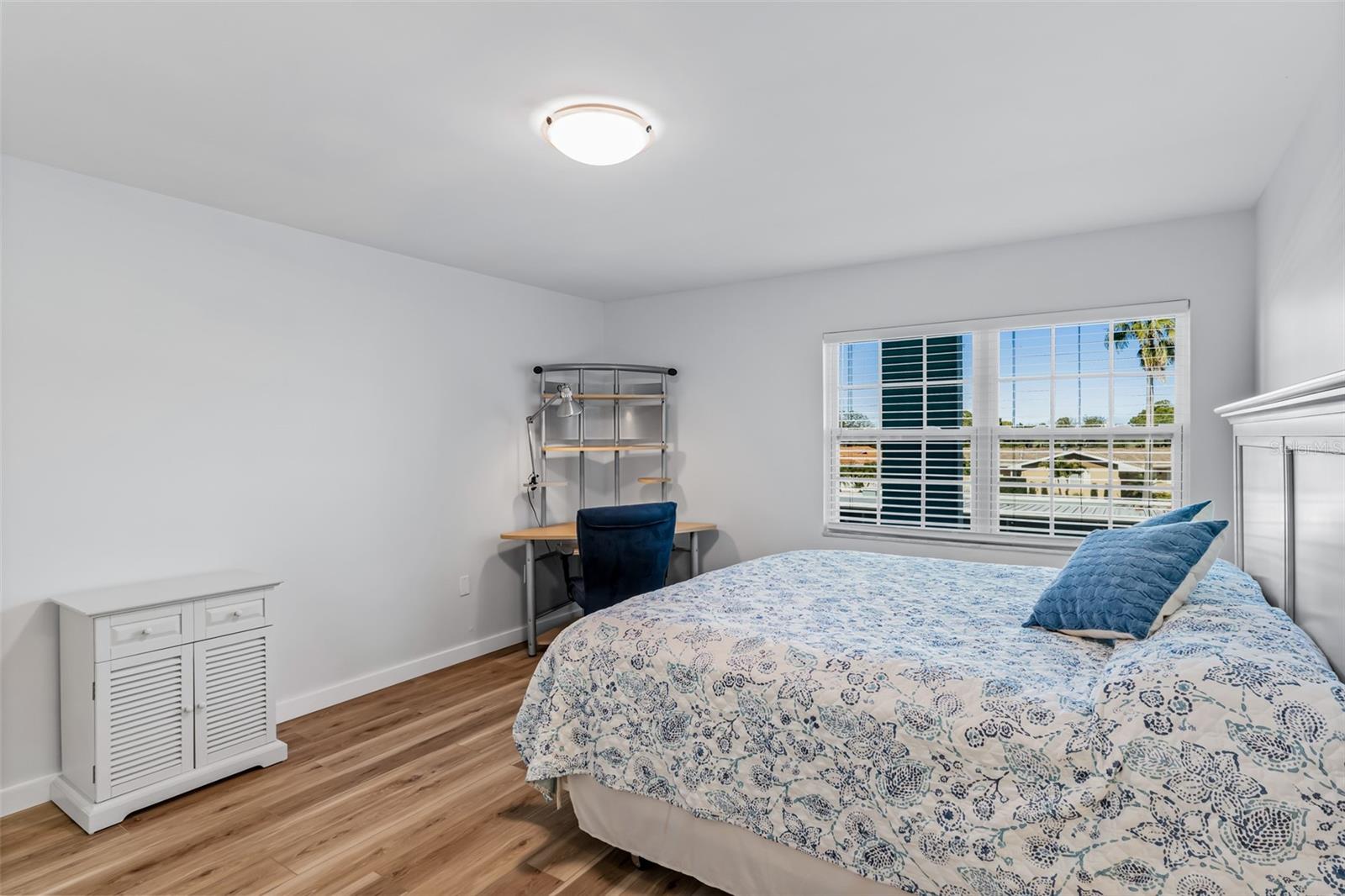 BELLEAIR FOREST - Residential