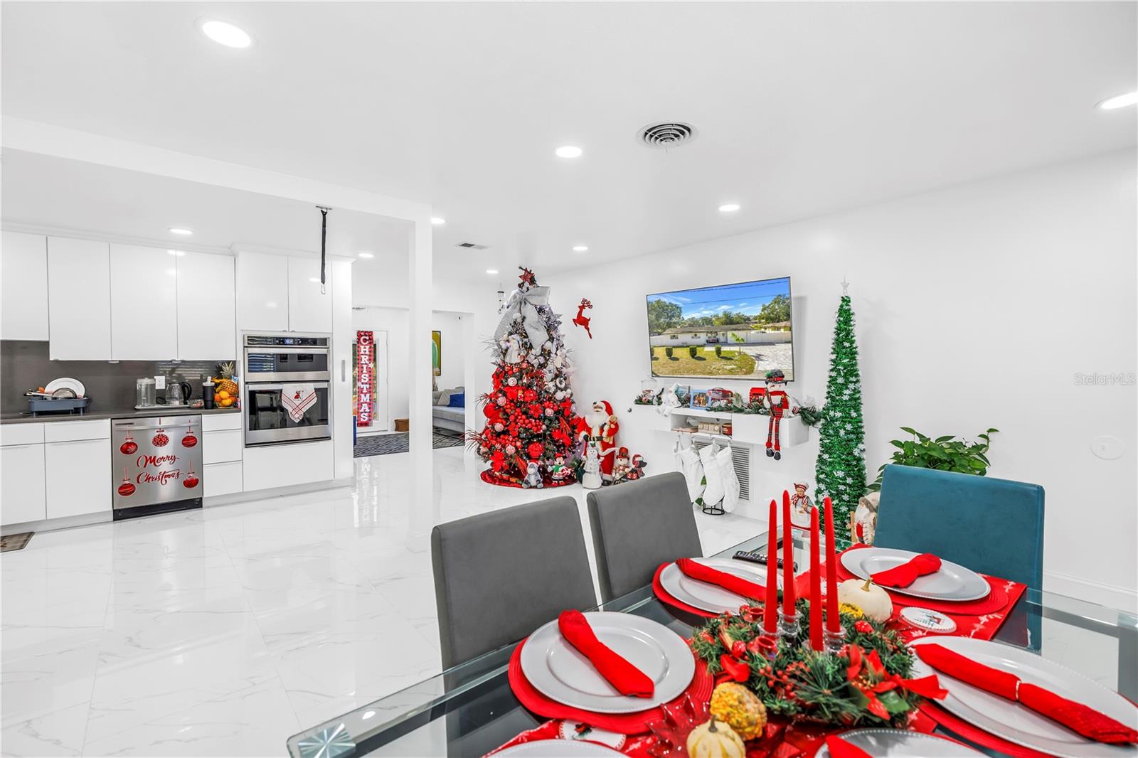 TAMPAS NORTH SIDE CNTRY CL - Residential