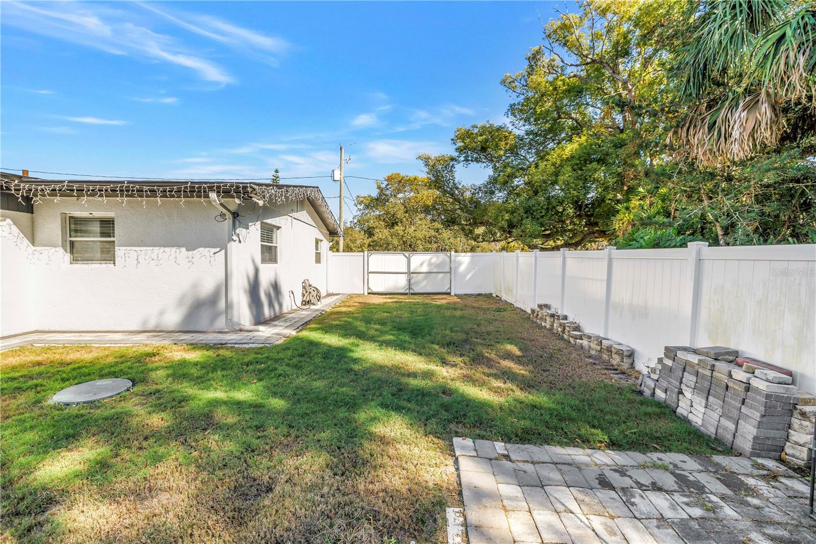 TAMPAS NORTH SIDE CNTRY CL - Residential