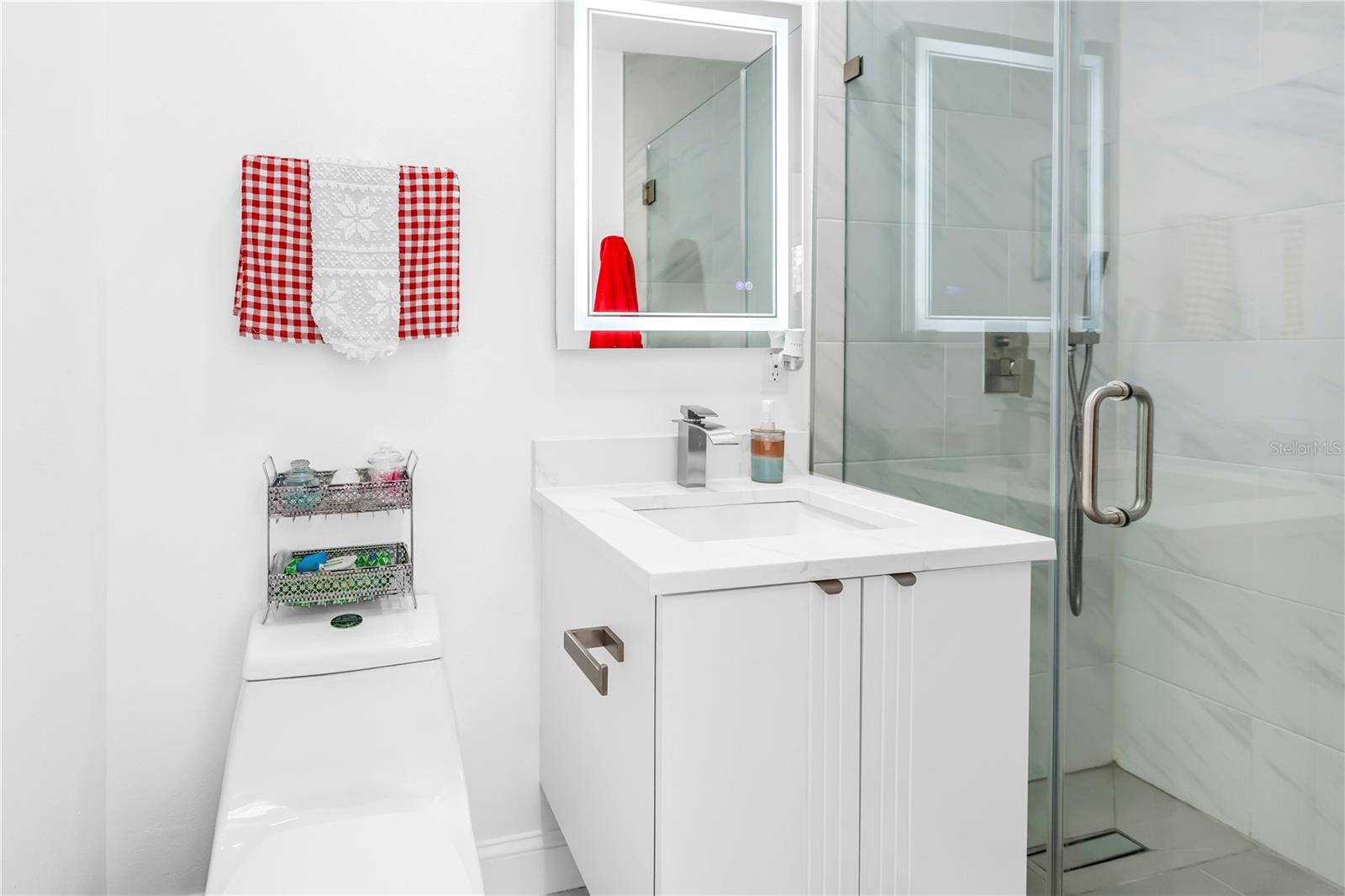 TAMPAS NORTH SIDE CNTRY CL - Residential