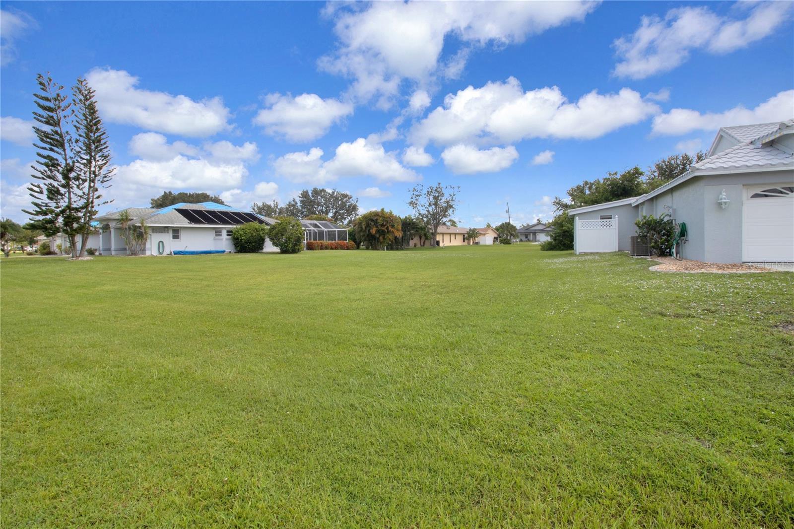 PUNTA GORDA ISLES SEC 20 - Land