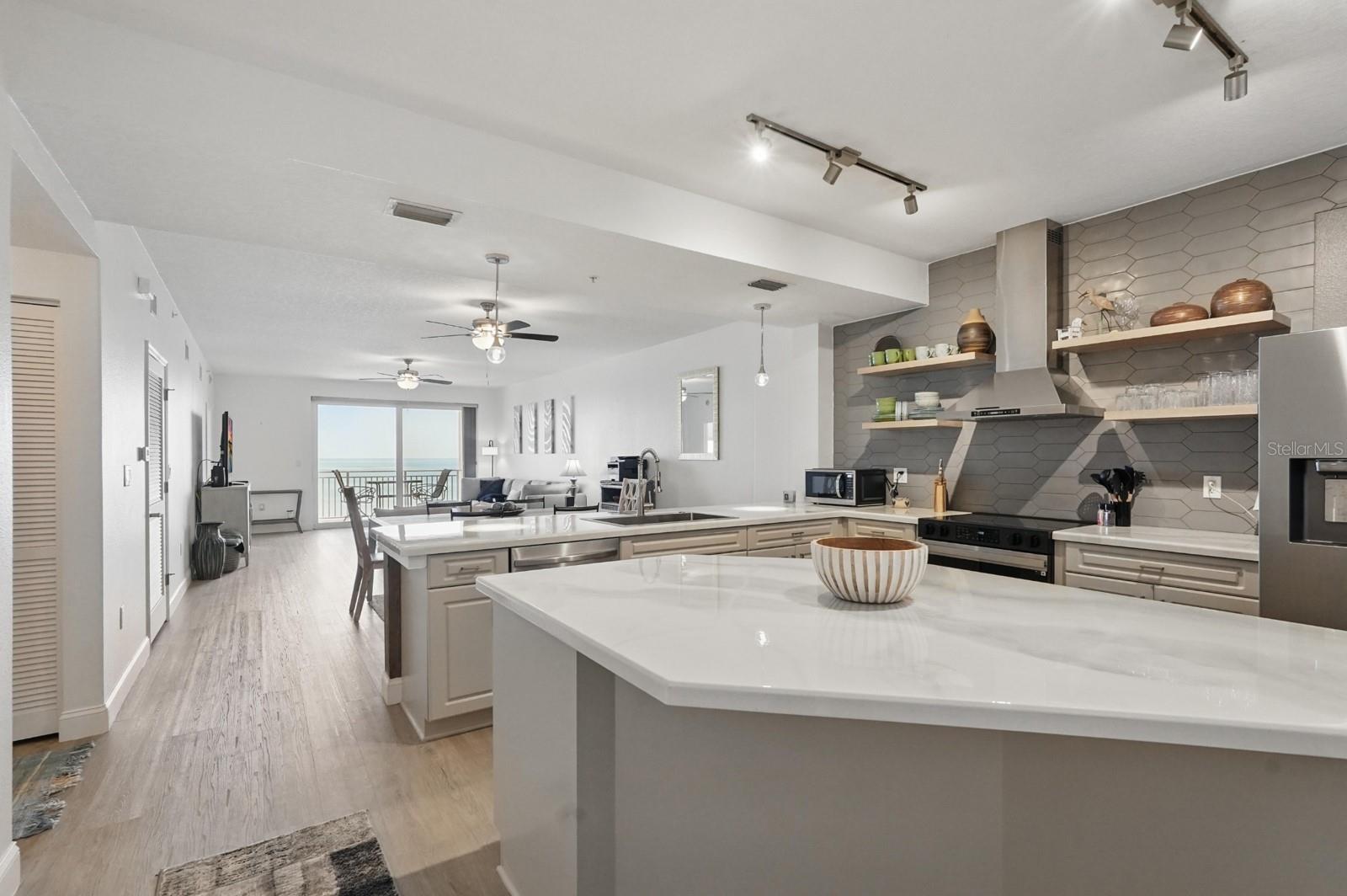 SURF CLUB - Residential