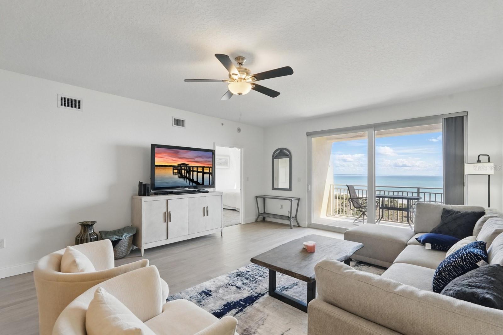 SURF CLUB - Residential