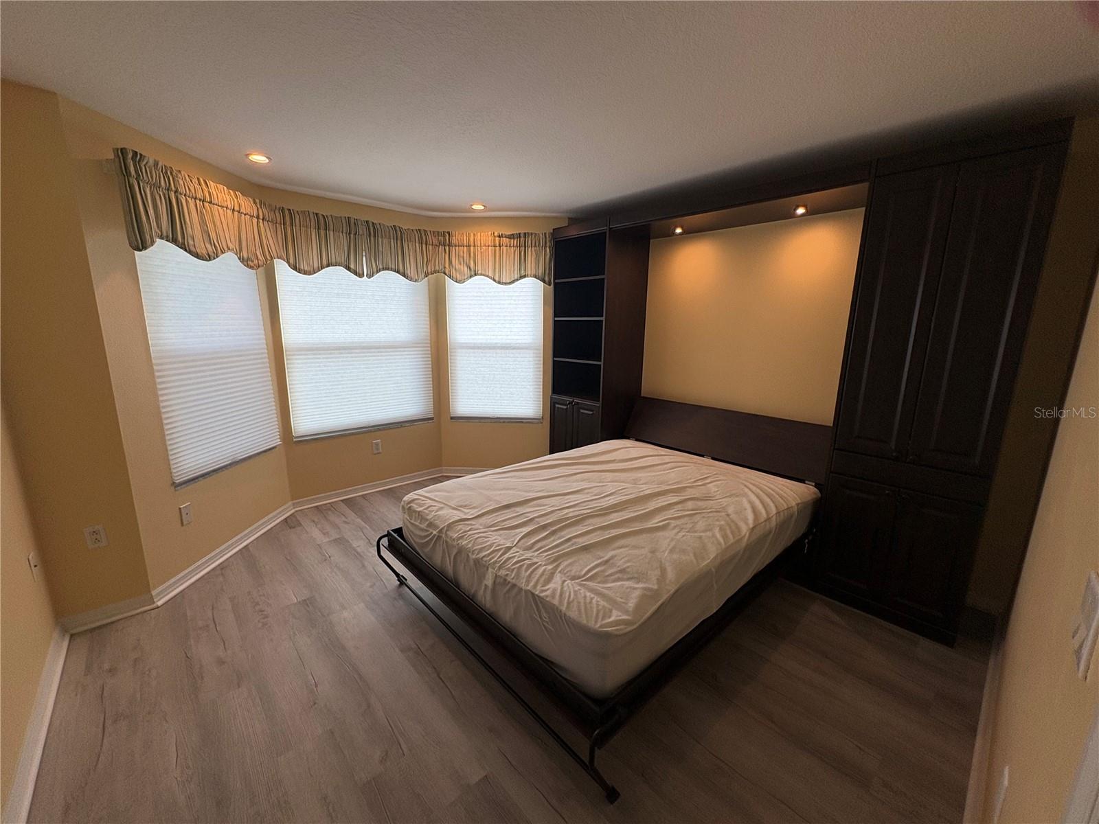 FAIRWAYS AT GREAT OUTDOORS - Residential