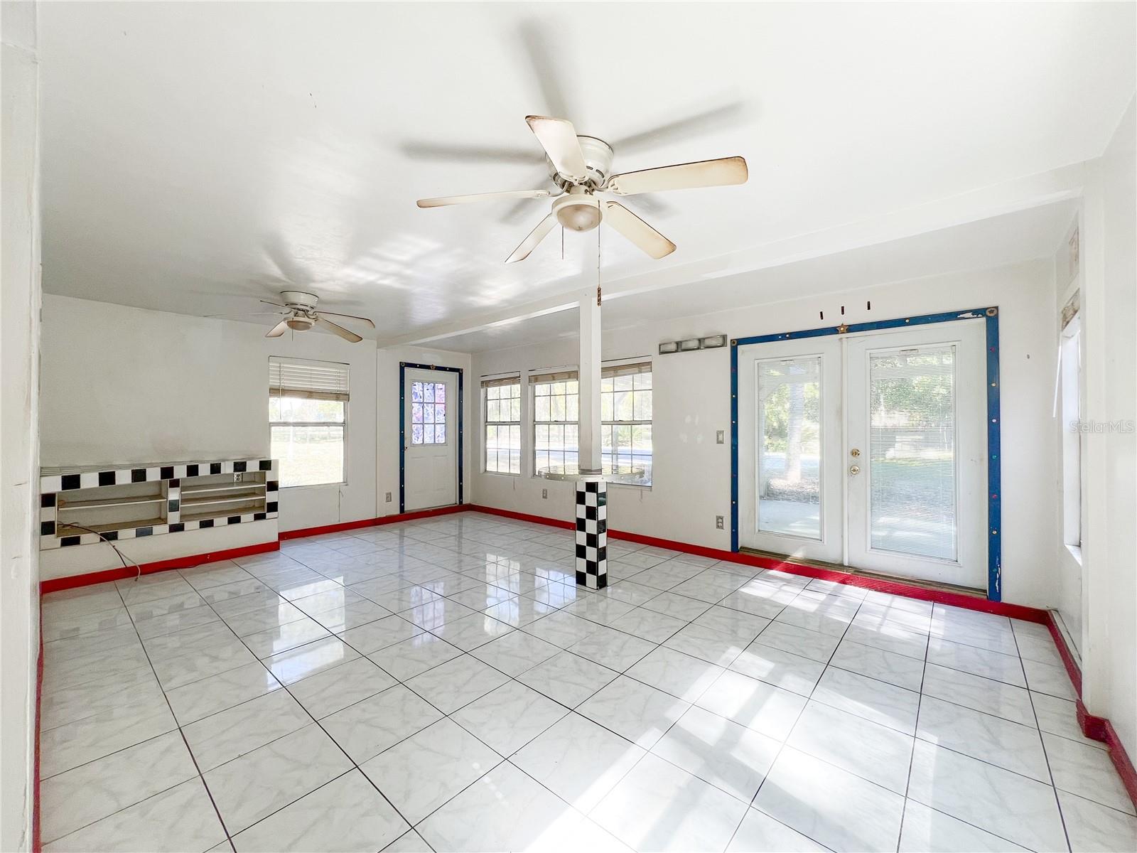 FALL-PORT ACRES - Residential