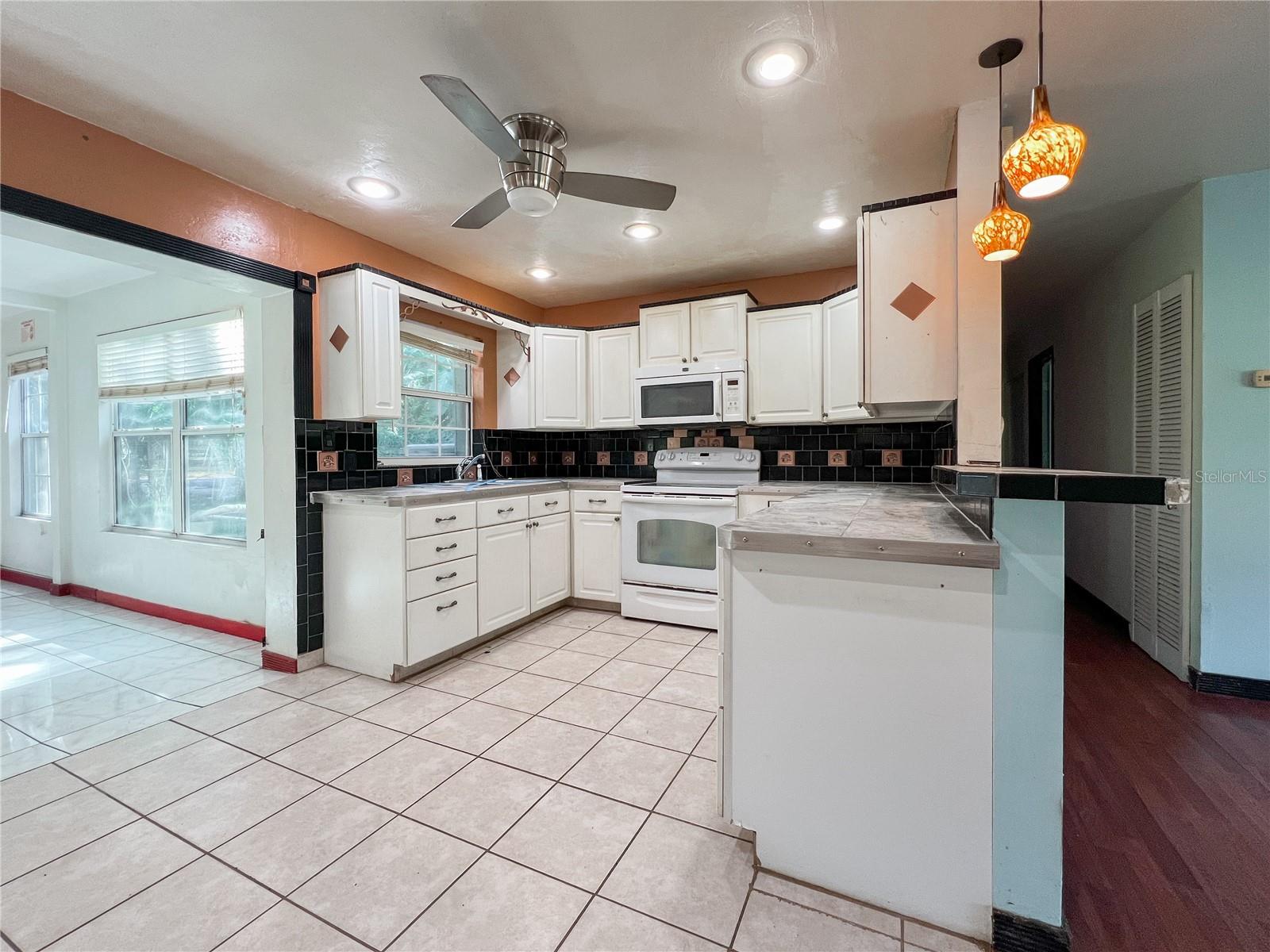 FALL-PORT ACRES - Residential