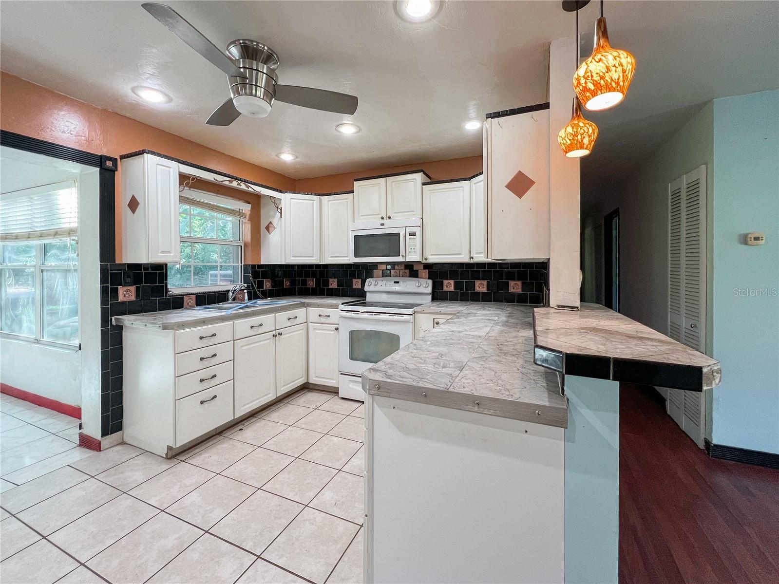 FALL-PORT ACRES - Residential