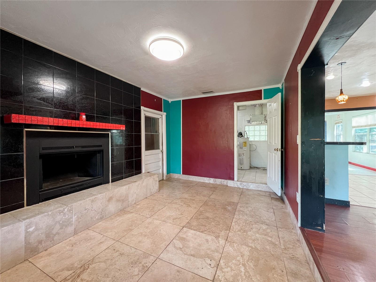 FALL-PORT ACRES - Residential