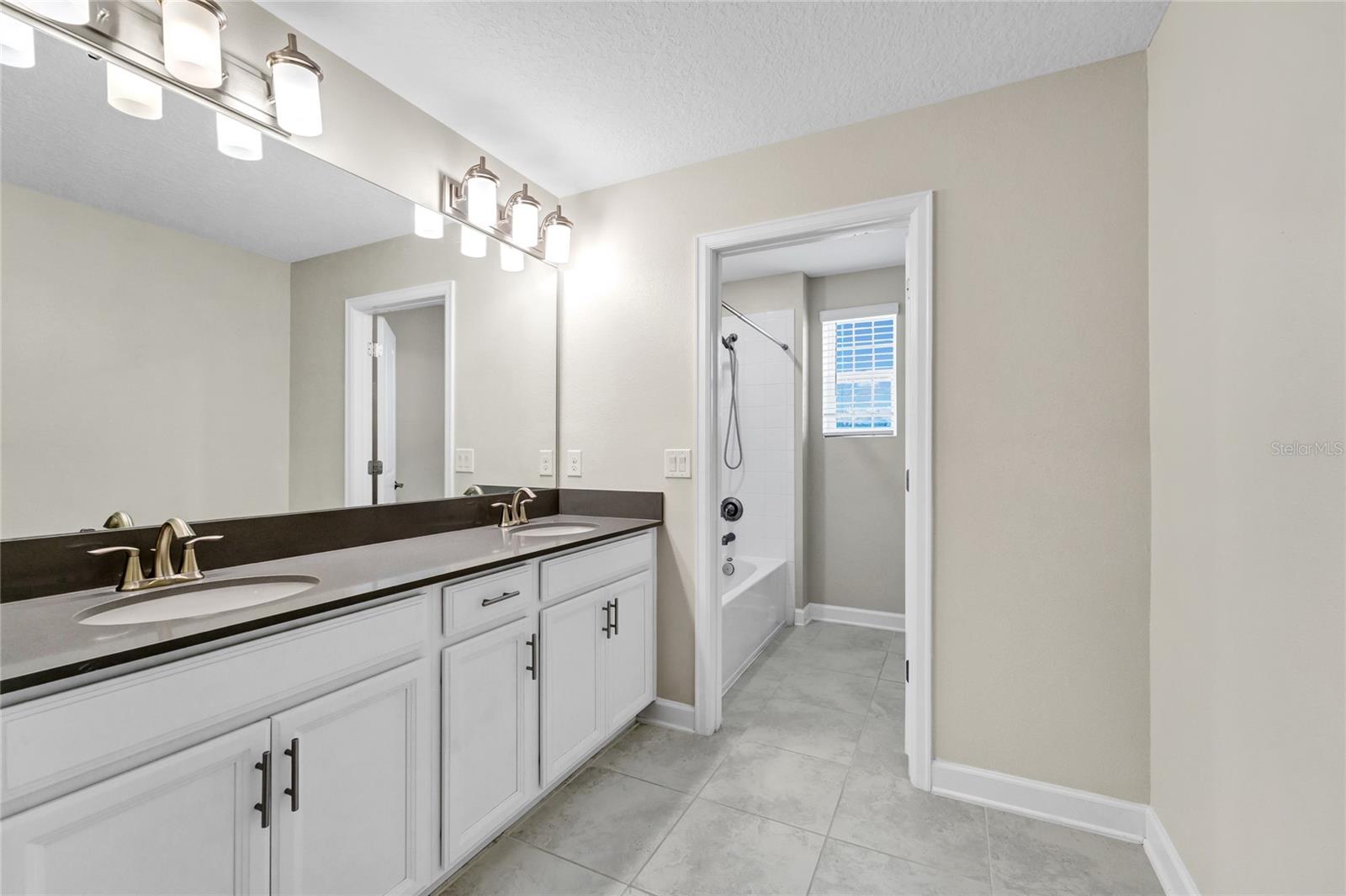 STOREY PK-PCL L PH 4 - Residential