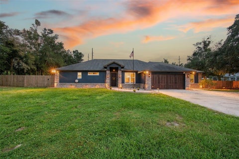 Photo of 14122 Chesterfield Trail, Hudson, FL 34669 (MLS # TB8546842)