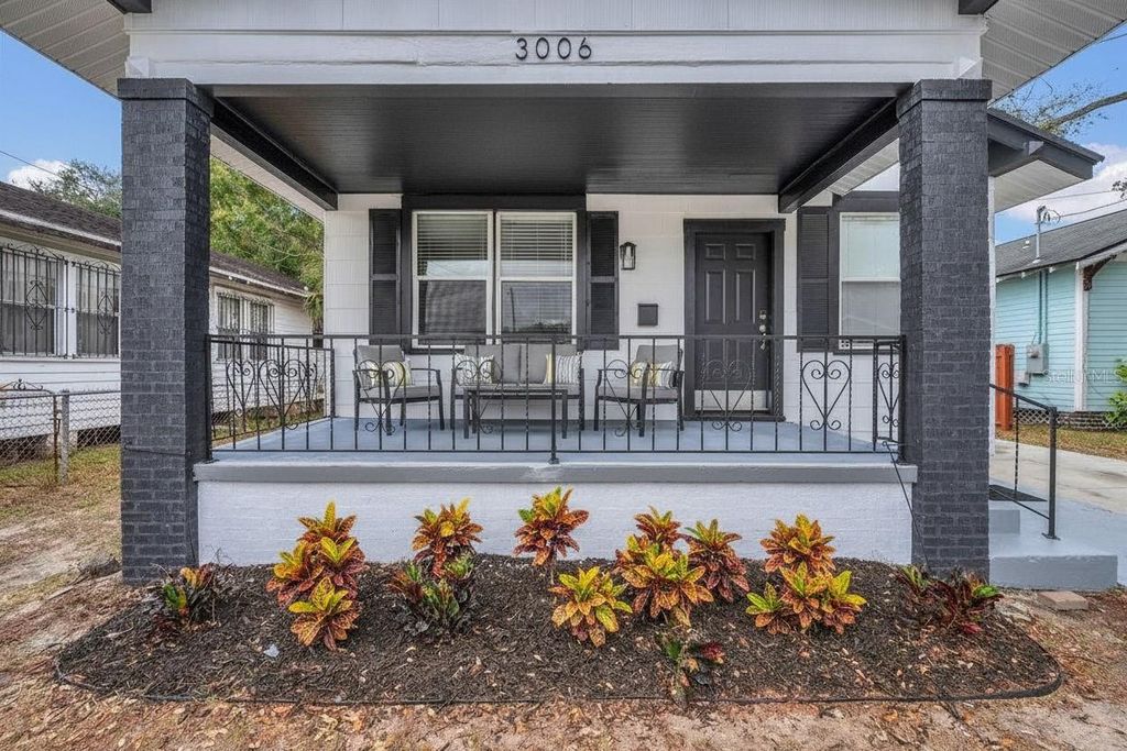Photo of 3006 N 13th Street, Tampa, FL 33605 (MLS # C7520049)