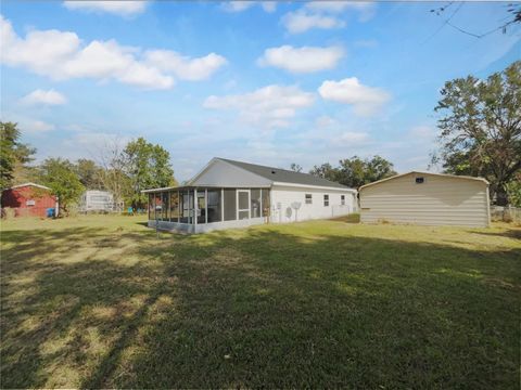 A home in LAKELAND