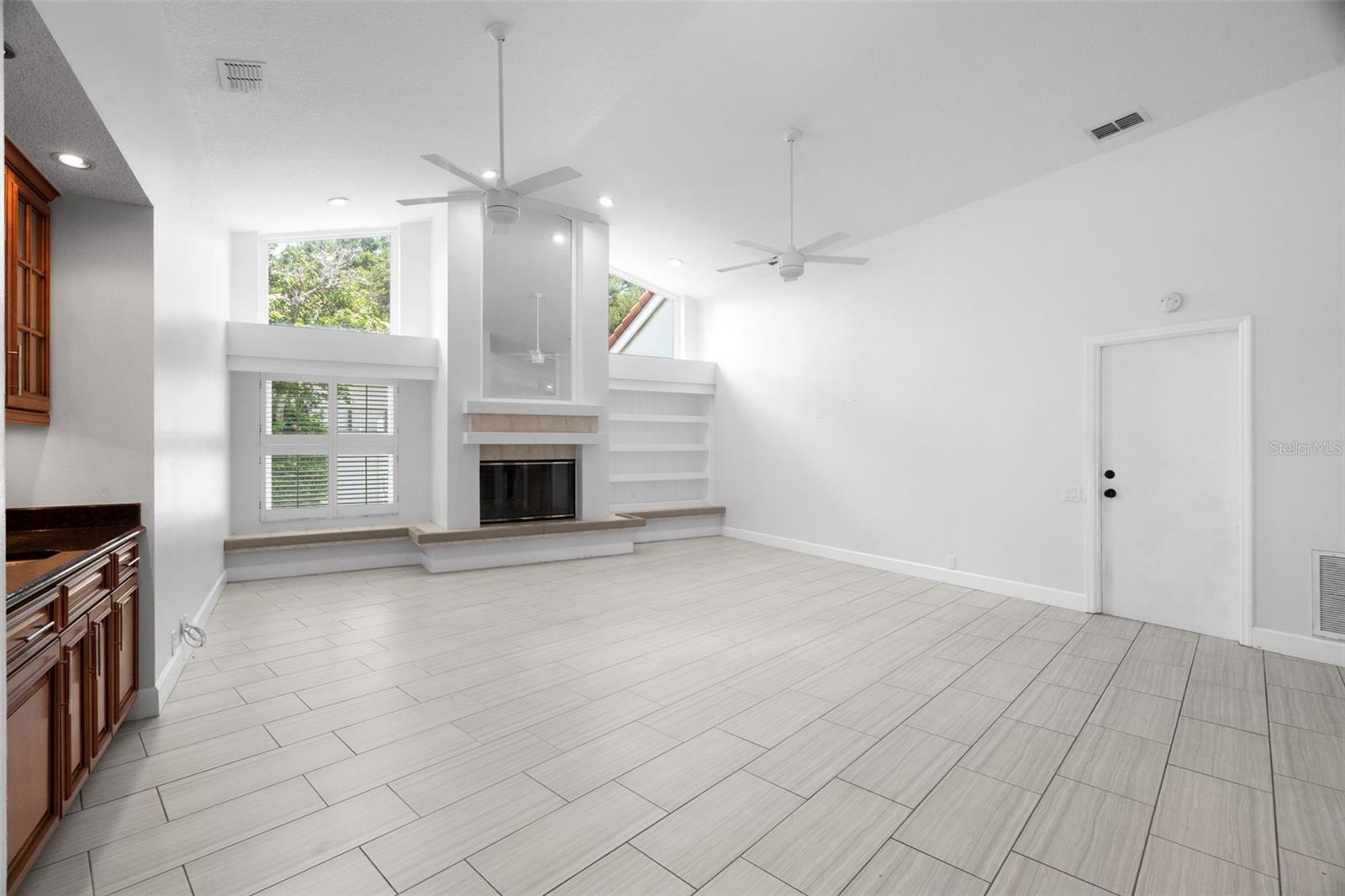 WEATHERSTONE - Residential