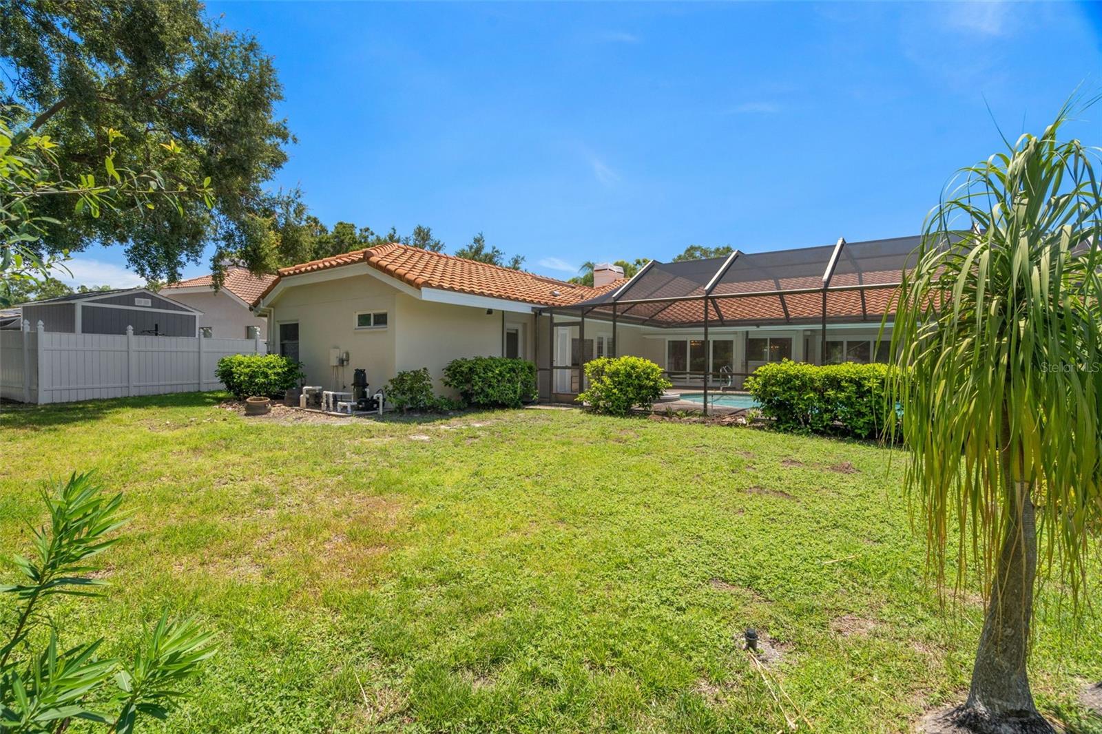 WEATHERSTONE - Residential