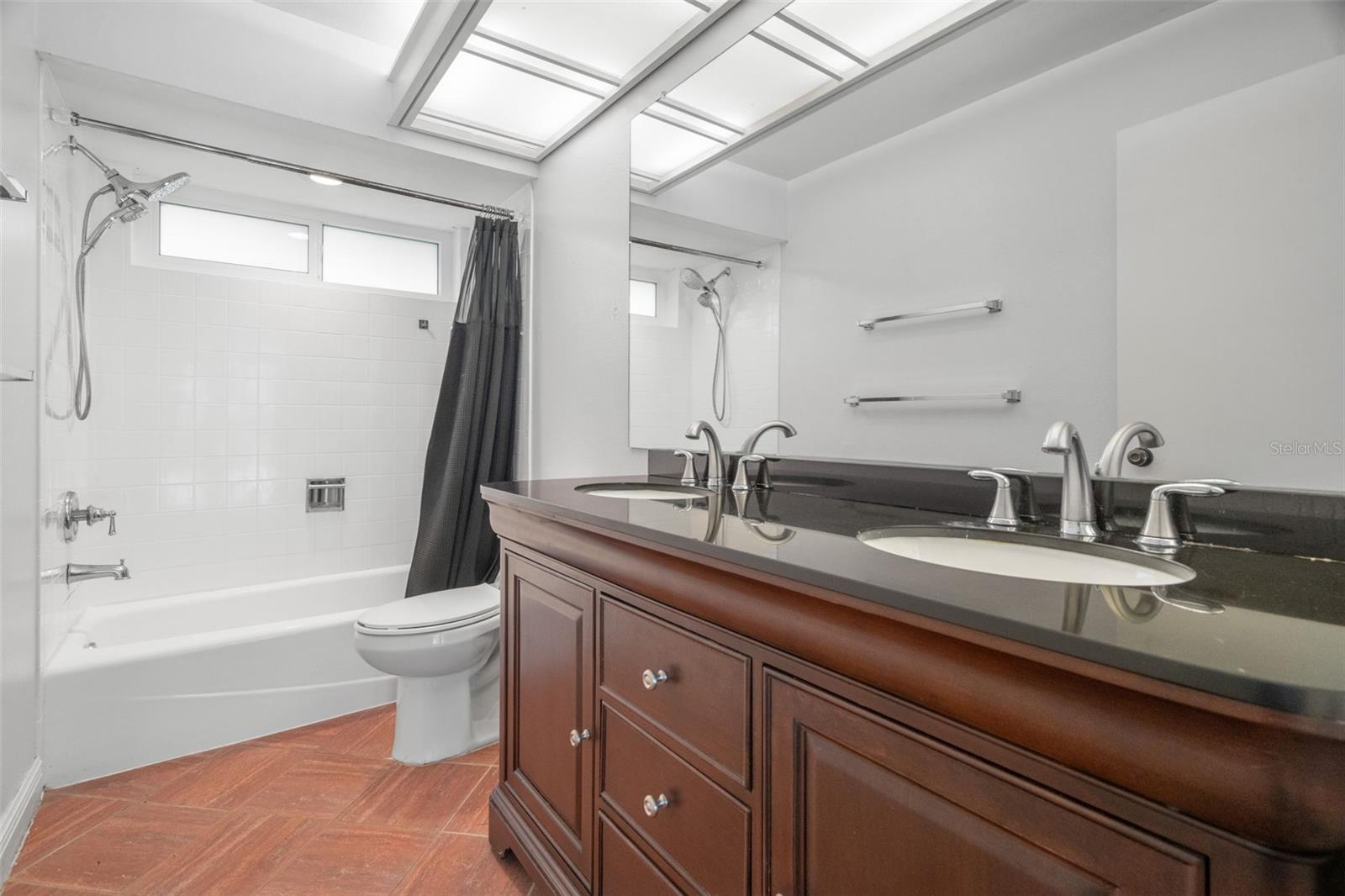 WEATHERSTONE - Residential