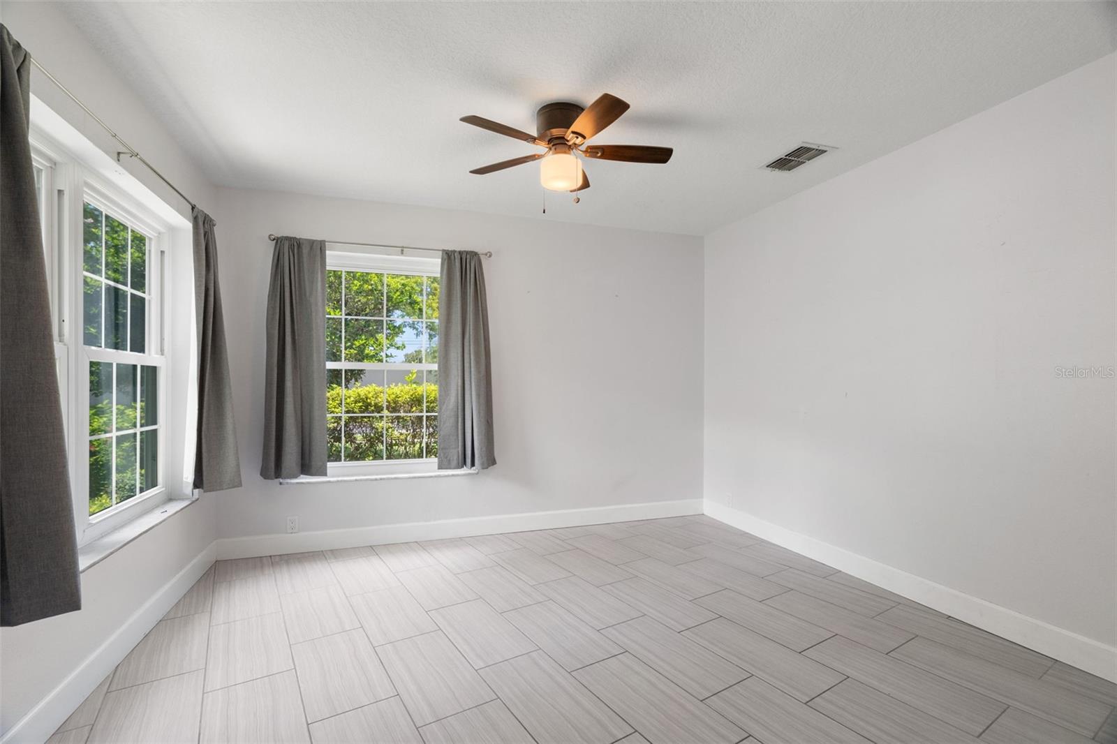 WEATHERSTONE - Residential