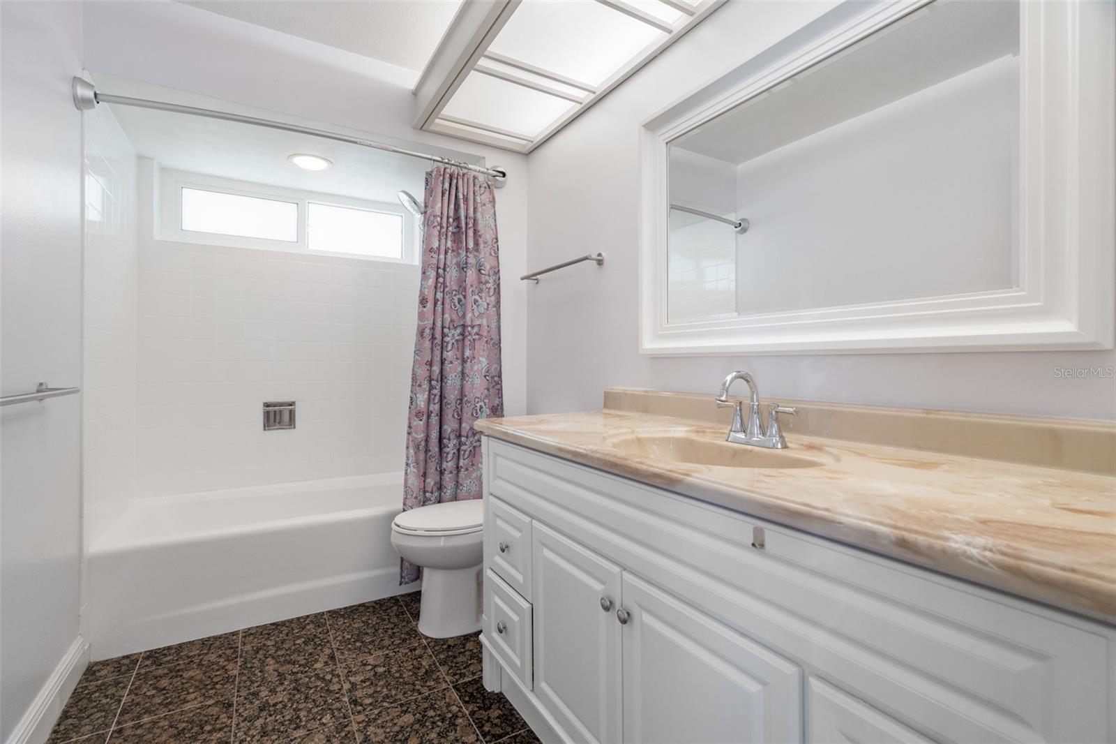 WEATHERSTONE - Residential