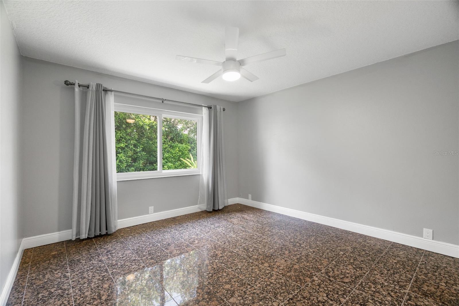WEATHERSTONE - Residential