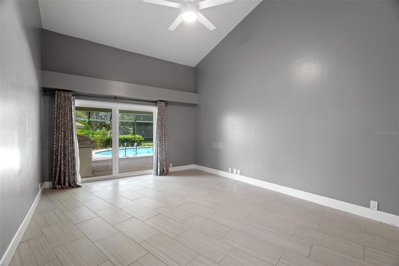 WEATHERSTONE - Residential