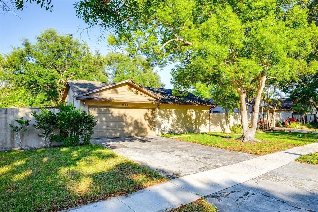 Photo of 647 Bonnie Boulevard, Palm Harbor, FL 34684 (MLS # TB8509475)