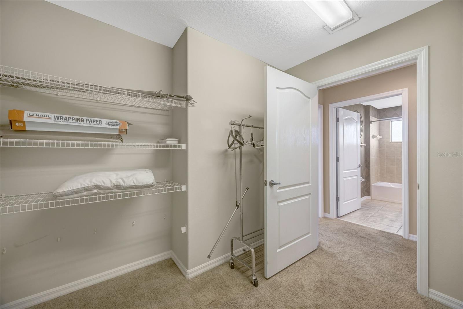 TOWNHOMES AT PELICAN POINTE - Residential