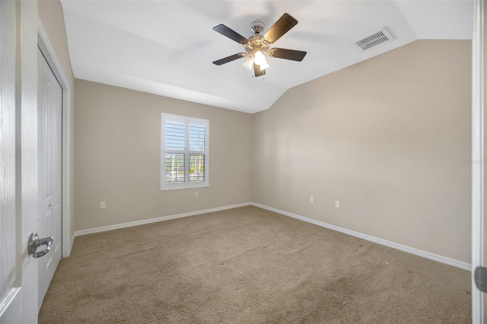 TOWNHOMES AT PELICAN POINTE - Residential