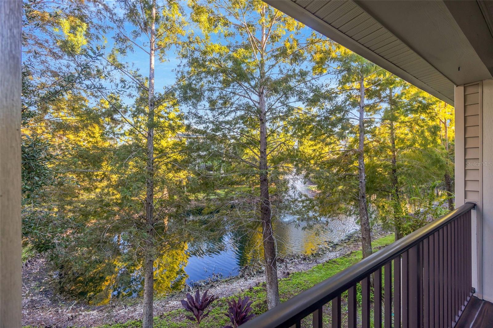 TOWNHOMES AT PELICAN POINTE - Residential