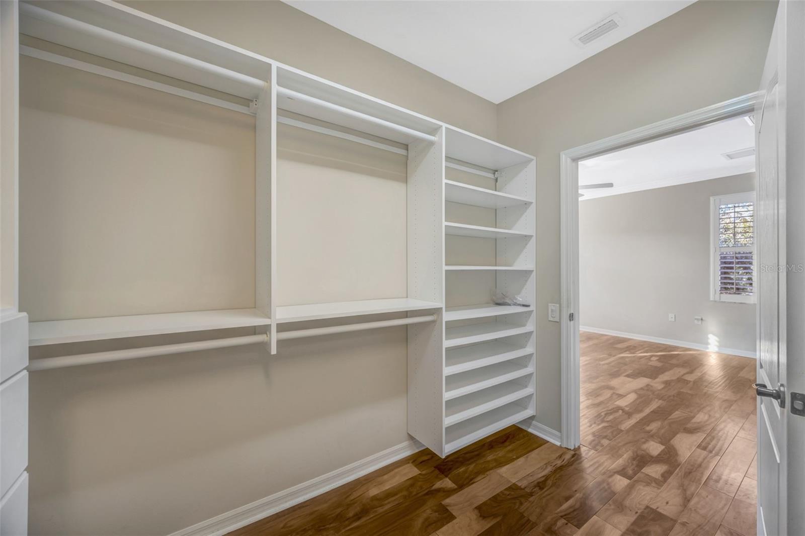 TOWNHOMES AT PELICAN POINTE - Residential