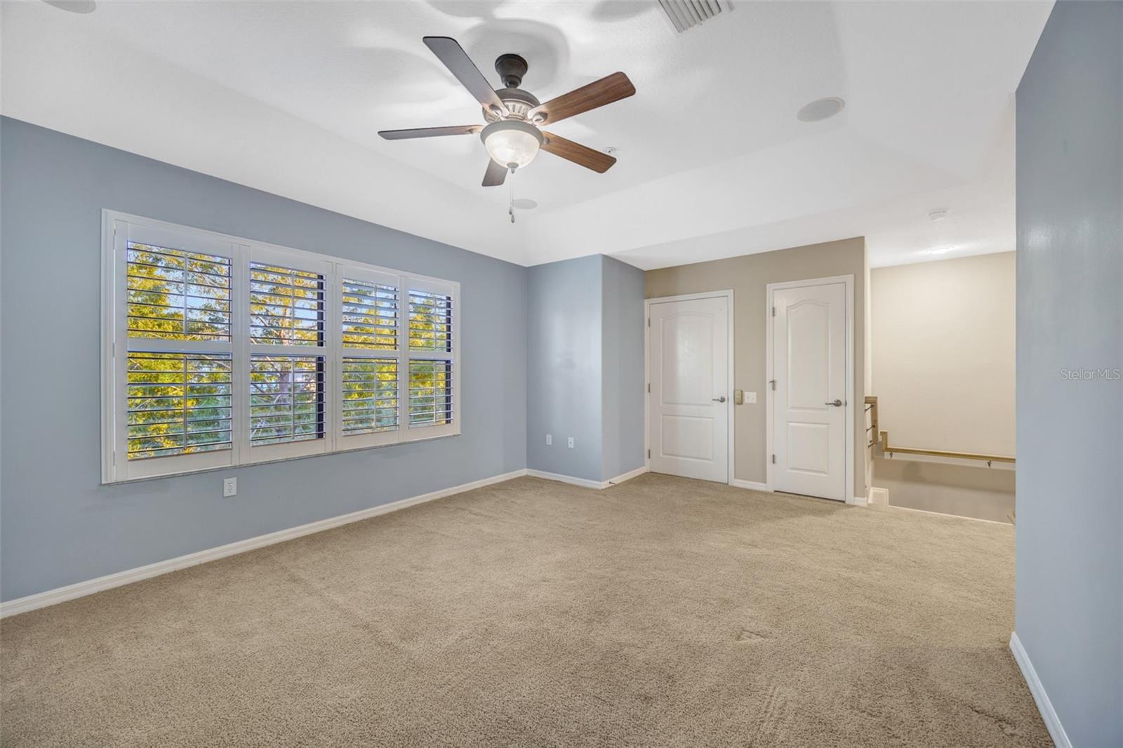 TOWNHOMES AT PELICAN POINTE - Residential