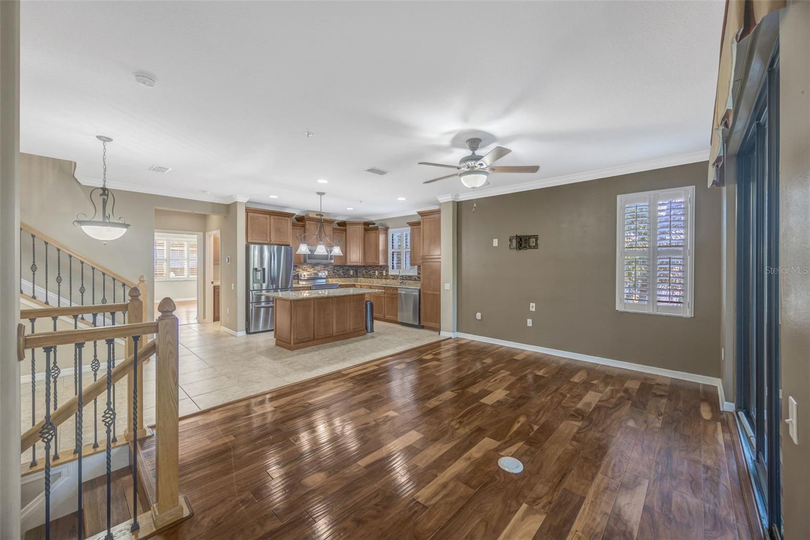 TOWNHOMES AT PELICAN POINTE - Residential