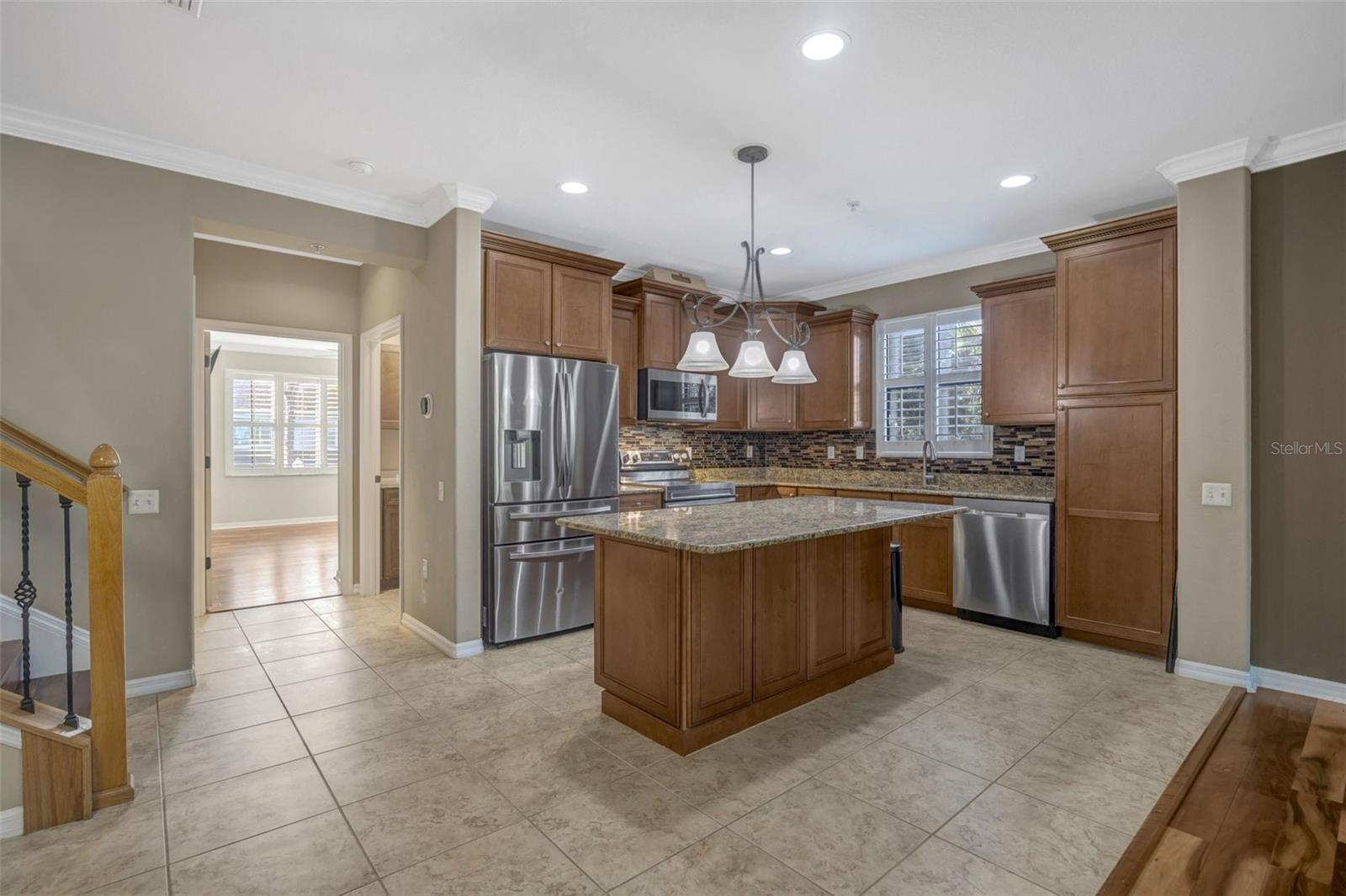 TOWNHOMES AT PELICAN POINTE - Residential