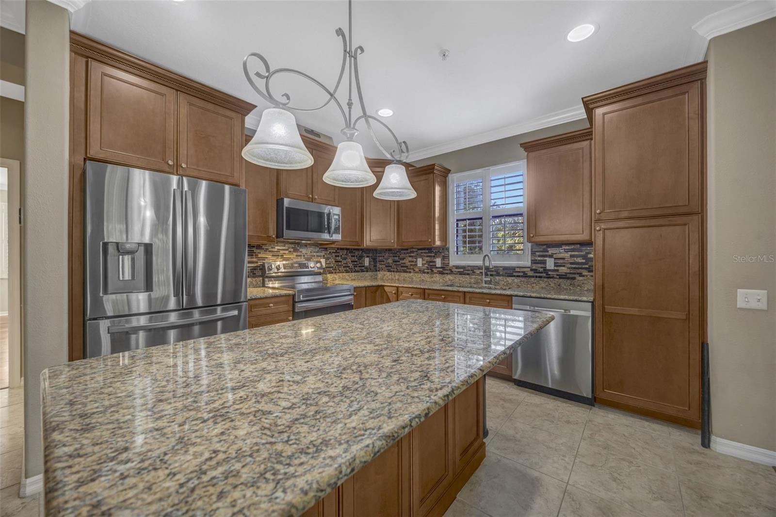 TOWNHOMES AT PELICAN POINTE - Residential