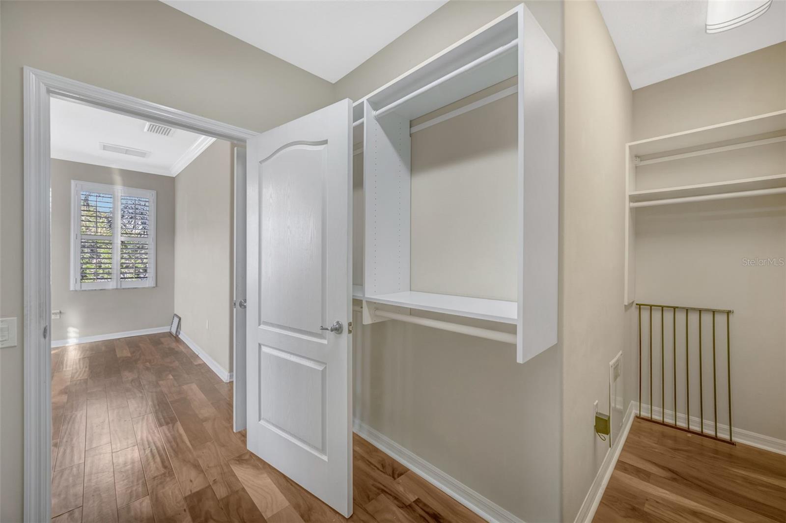 TOWNHOMES AT PELICAN POINTE - Residential