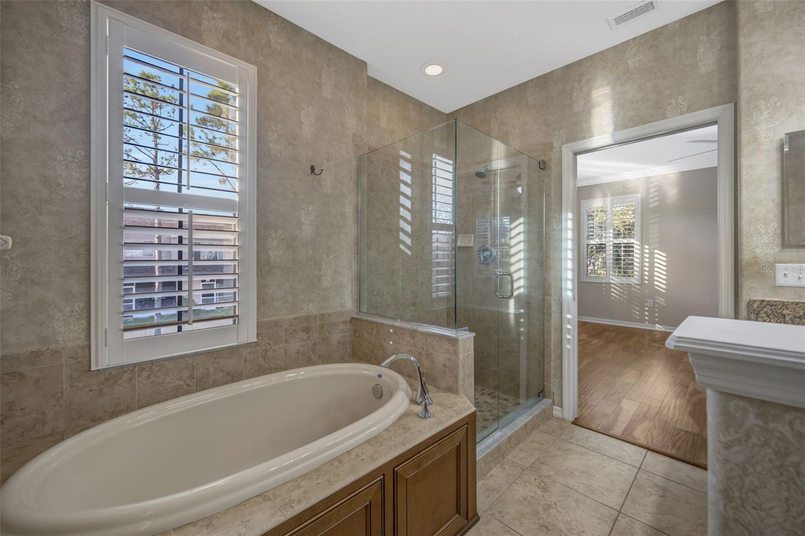 TOWNHOMES AT PELICAN POINTE - Residential