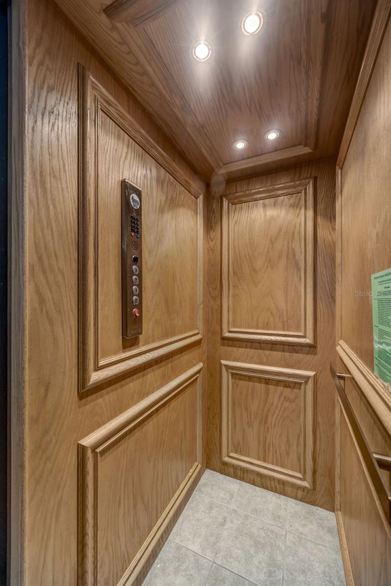 TOWNHOMES AT PELICAN POINTE - Residential