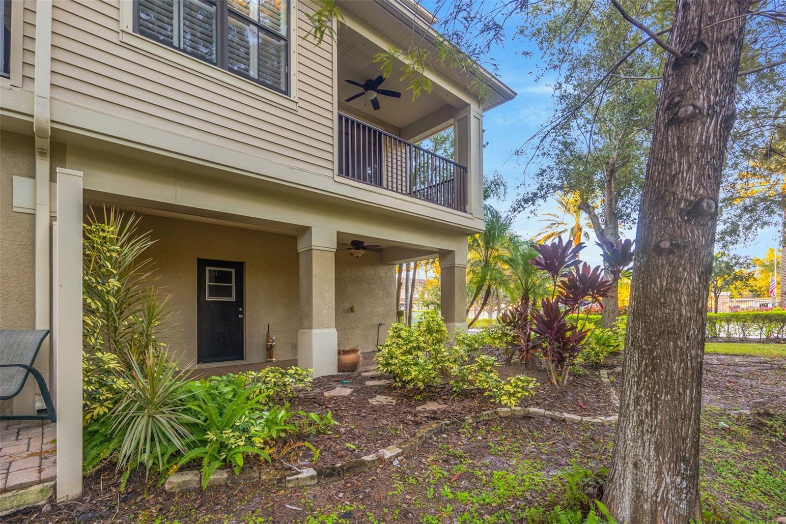 TOWNHOMES AT PELICAN POINTE - Residential