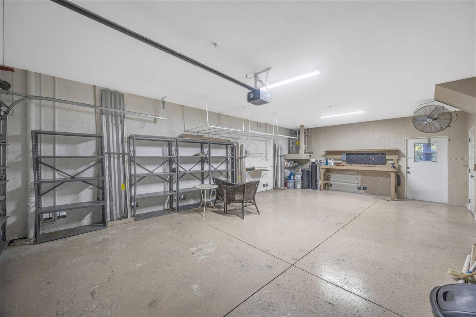 TOWNHOMES AT PELICAN POINTE - Residential