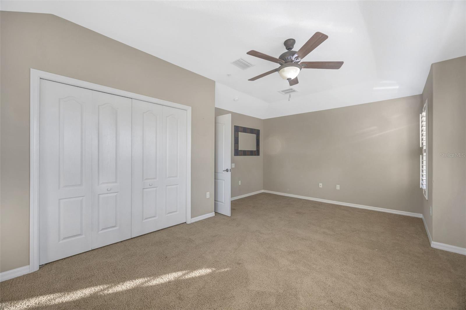 TOWNHOMES AT PELICAN POINTE - Residential