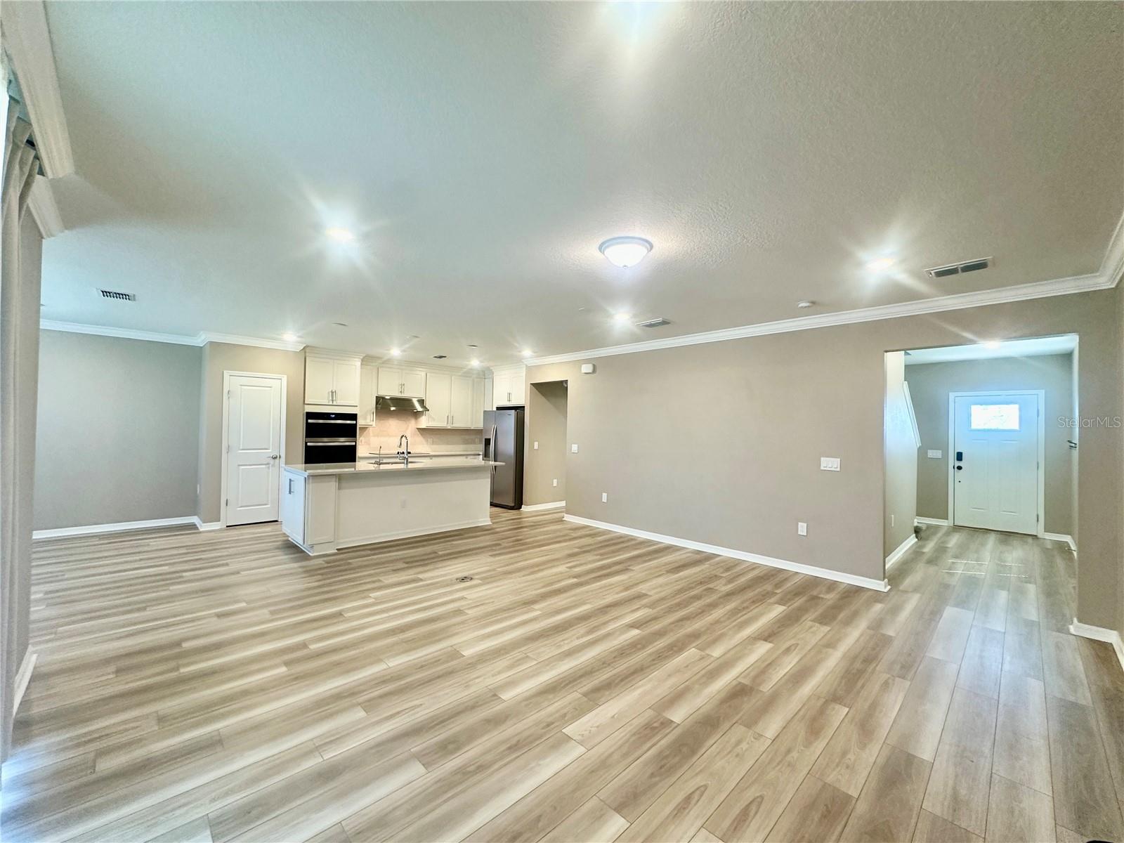 1066 SILVERLAKE BOULEVARD