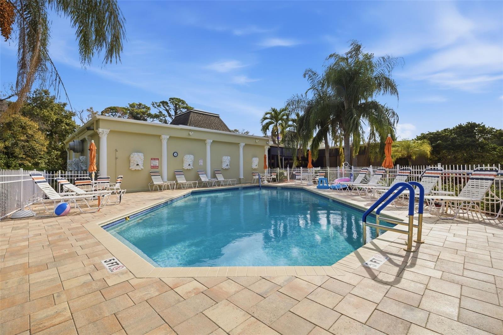 KAPOK GRAND - Residential